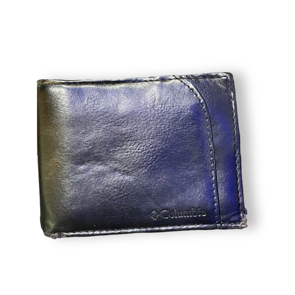 Columbia wallet